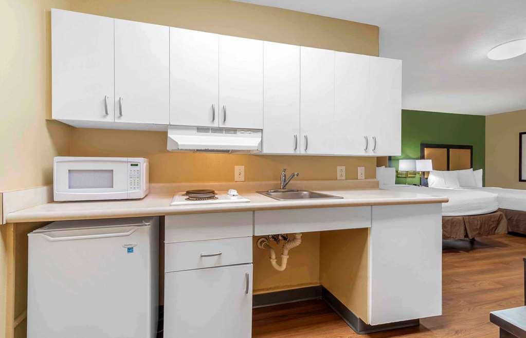Extended Stay America Select Suites - Atlanta - Marietta - Wildwood Смирна Номер фото